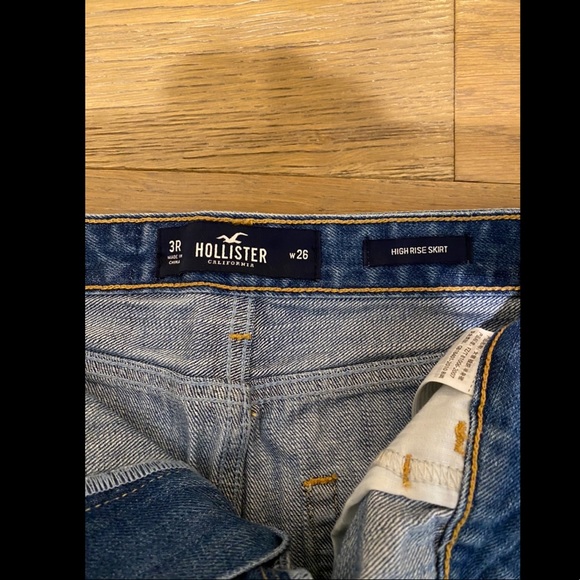 Hollister distressed jean skirt - Picture 4 of 4